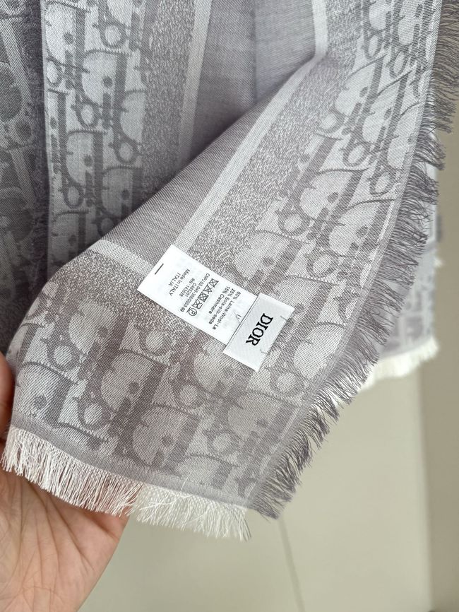 Dior Oblique Shawl Wool and Silk Jacquard I1058-2 Dior Oblique Shawl Wool and Silk Jacquard I1058-2
