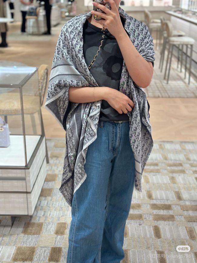 Dior Oblique Shawl Wool and Silk Jacquard I1058-7 Dior Oblique Shawl Wool and Silk Jacquard I1058-7