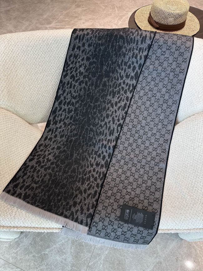 Gucci Reversible Cashmere scarf A005HK-2