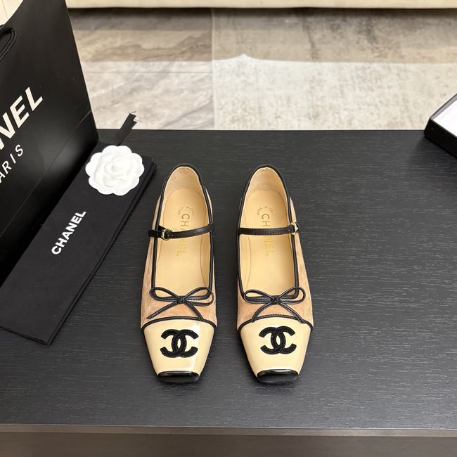 Chanel Mary Janes G47640-1