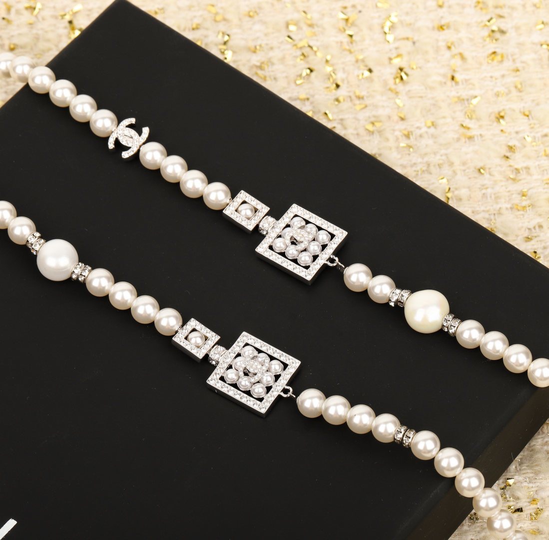 Chanel Necklace EE10022