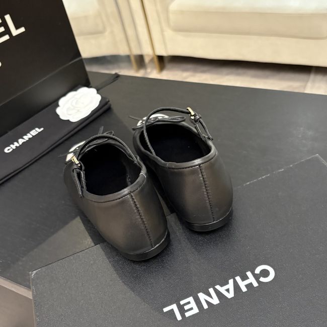 Chanel Mary Janes G47640-3