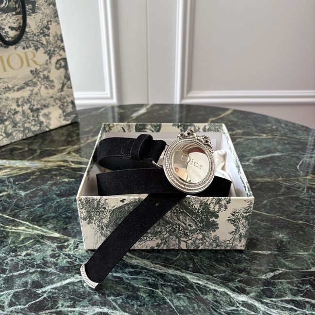Dior Medaillon Belt M68M-4
