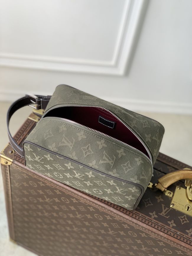 Louis Vuitton Locker Dopp Kit M2A666 Khaki Green Louis Vuitton Locker Dopp Kit M2A666 Khaki Green