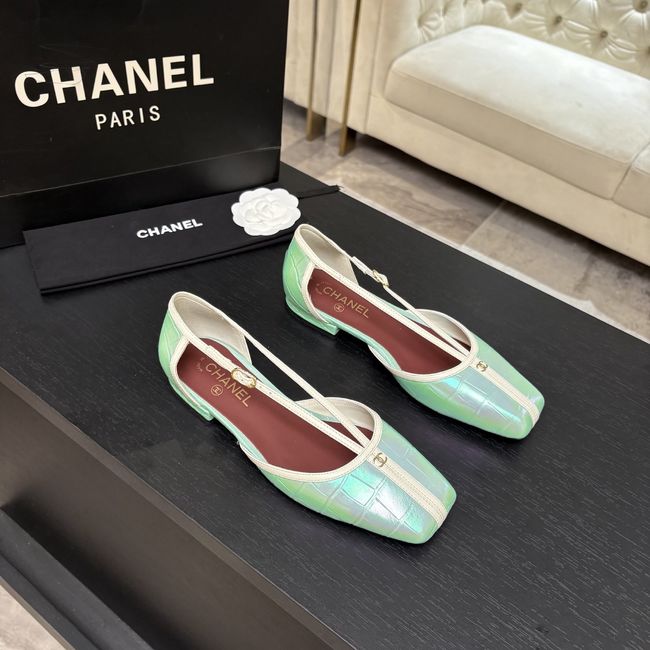 Chanel Mary Janes G47613-14