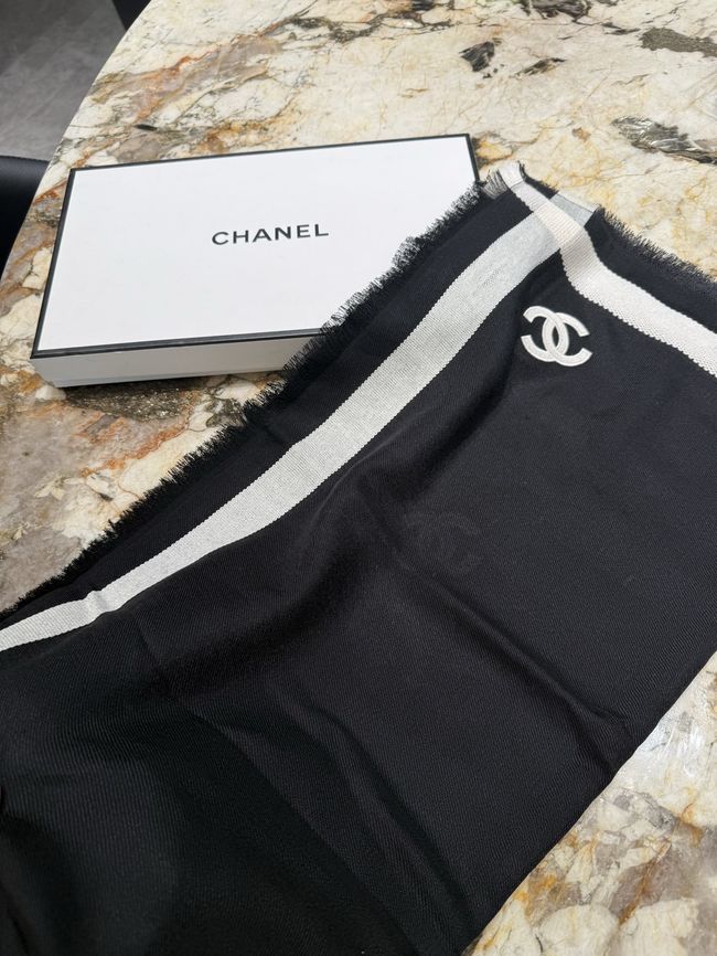 Chanel Wool and Silk Shawl AAC076-1 Chanel Wool and Silk Shawl AAC076-1