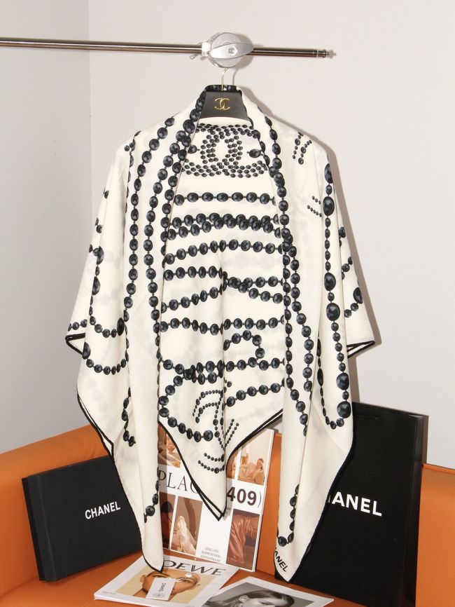 Chanel Wool and Silk Shawl AAC492-1 Chanel Wool and Silk Shawl AAC492-1