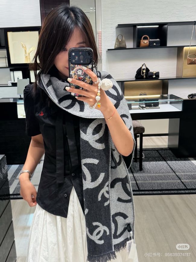 Chanel Cashmere Scarf AAC079-1