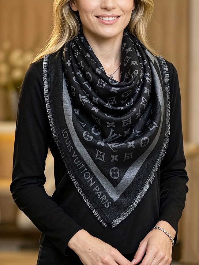 Louis Vuitton Monogram Shine Shawl M9A256-3