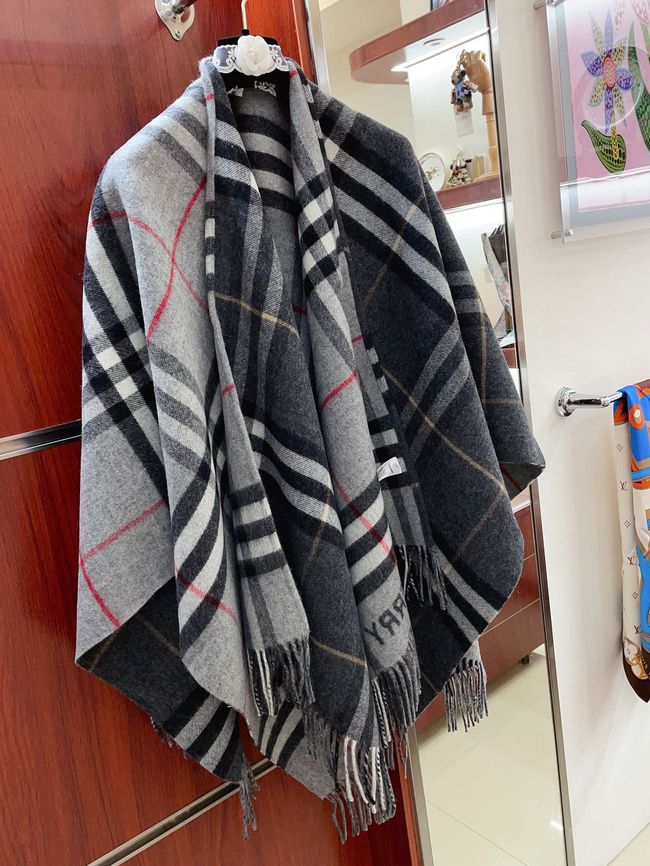 Burberry Cashmere cape BU0032-1