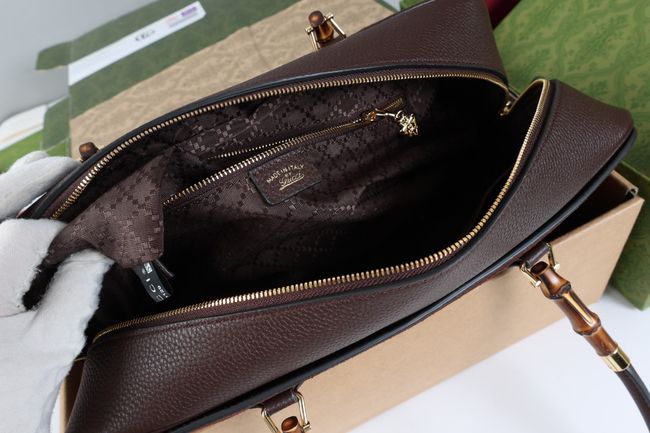 Gucci Large boston bag with bamboo soft suede A006OD Dark brown Gucci Large boston bag with bamboo soft suede A006OD Dark brown