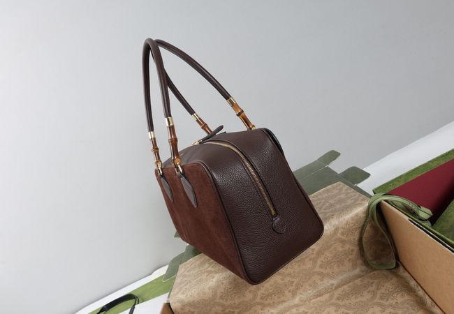 Gucci Large boston bag with bamboo soft suede A006OD Dark brown Gucci Large boston bag with bamboo soft suede A006OD Dark brown
