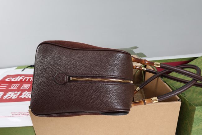 Gucci Large boston bag with bamboo soft suede A006OD Dark brown Gucci Large boston bag with bamboo soft suede A006OD Dark brown