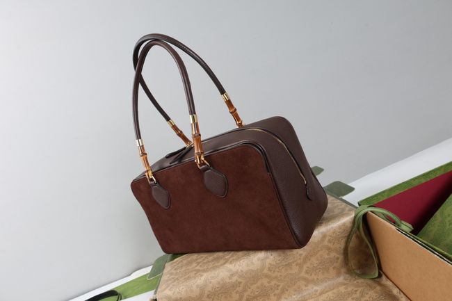 Gucci Large boston bag with bamboo soft suede A006OD Dark brown Gucci Large boston bag with bamboo soft suede A006OD Dark brown