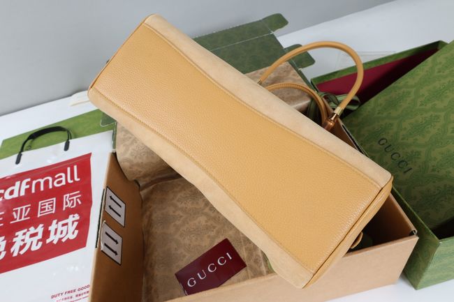 Gucci Large boston bag with bamboo soft suede A006OD dark beige Gucci Large boston bag with bamboo soft suede A006OD dark beige