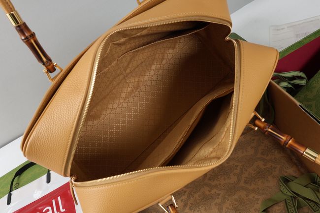 Gucci Large boston bag with bamboo soft suede A006OD dark beige Gucci Large boston bag with bamboo soft suede A006OD dark beige
